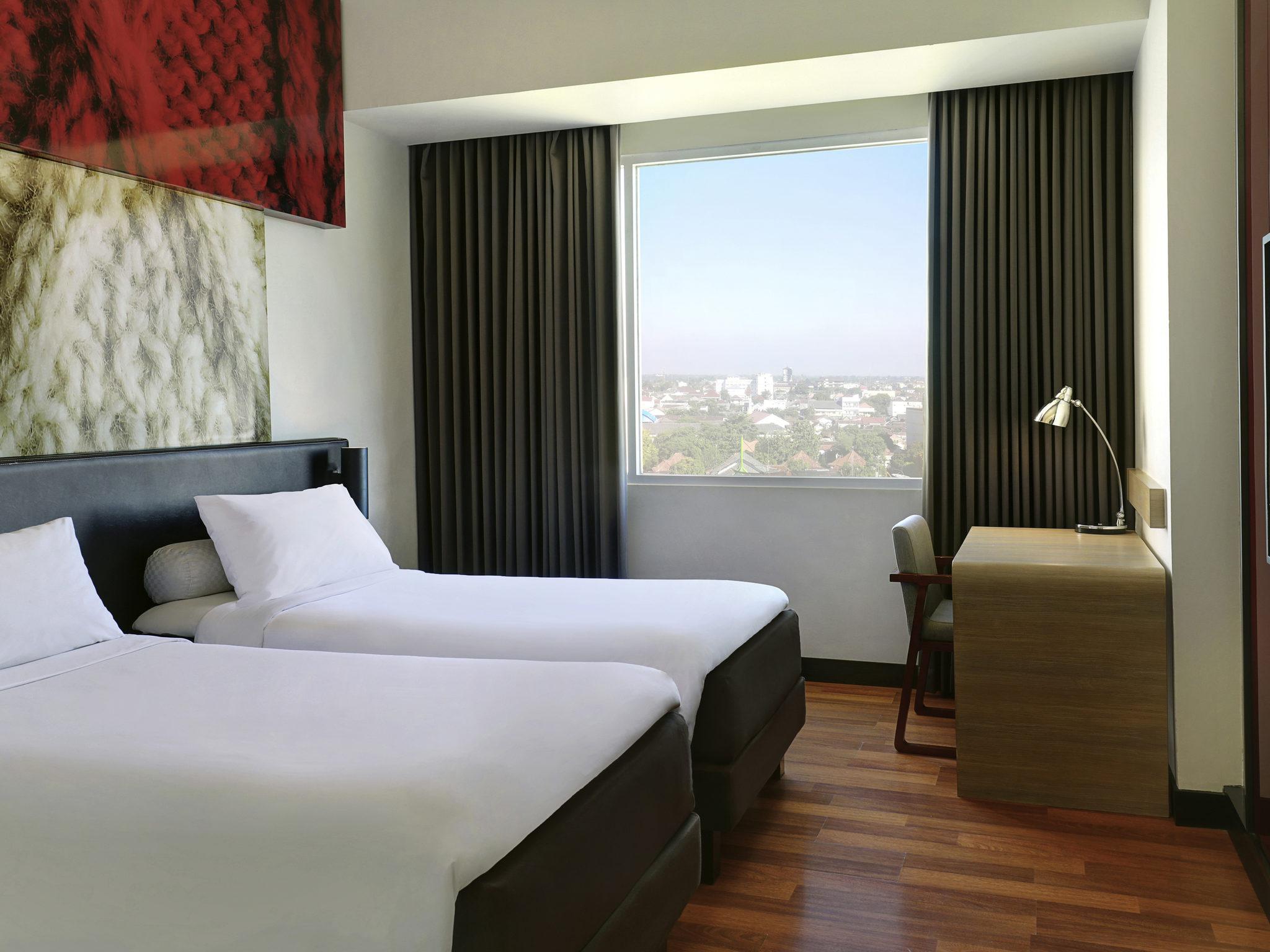 Ibis Malioboro Yogyakarta Exterior foto