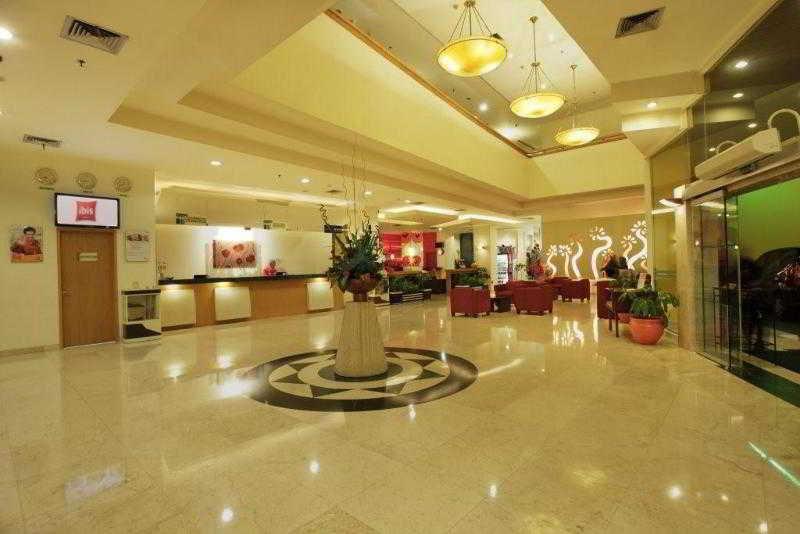 Ibis Malioboro Yogyakarta Exterior foto