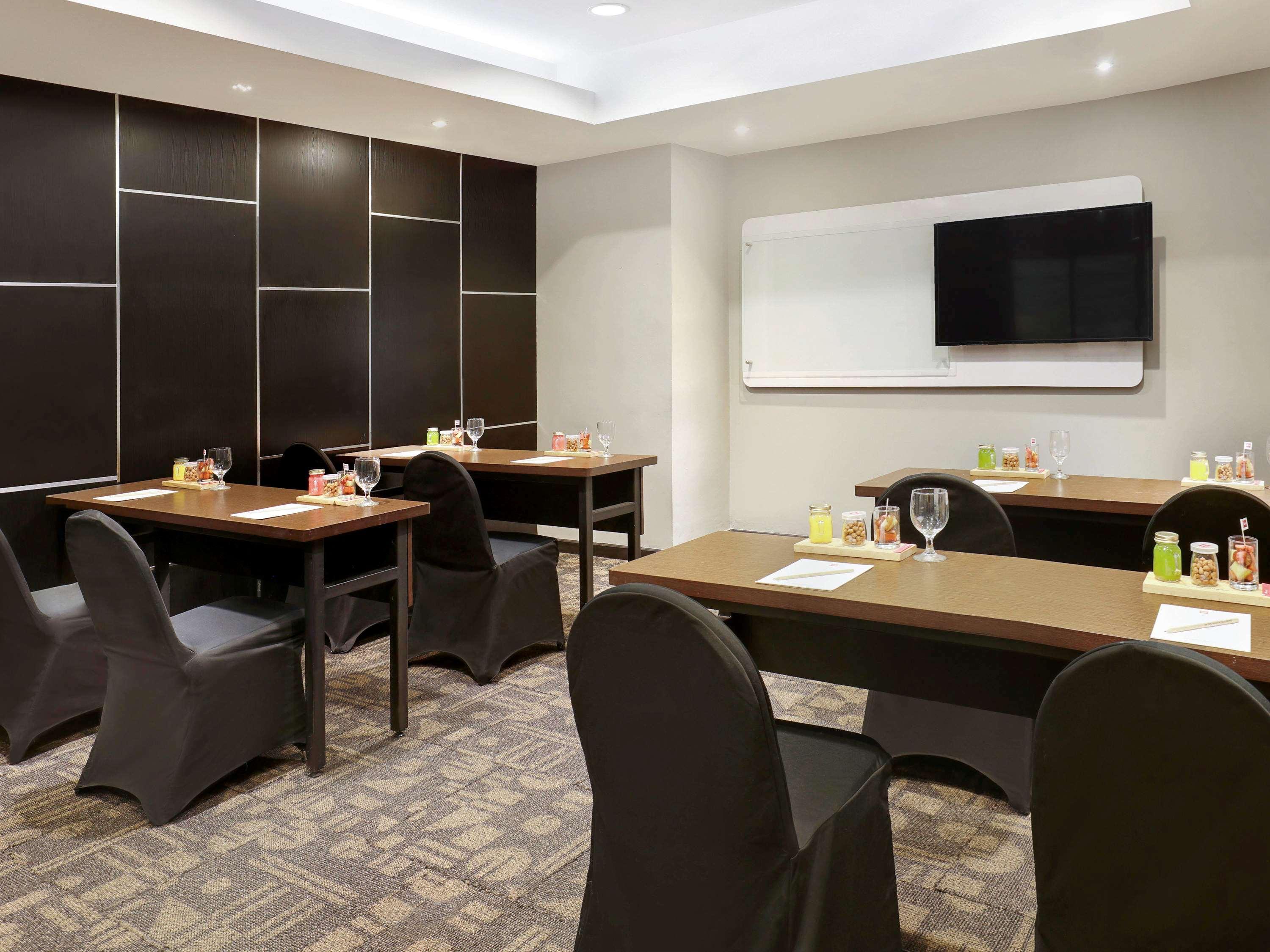 Ibis Malioboro Yogyakarta Exterior foto